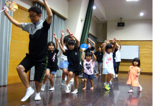 南越谷阿波踊り・朝日さわやか連練習風景